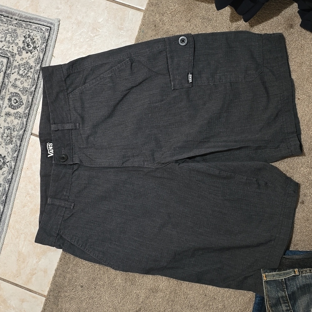 NWOT VANS SHORTS 32